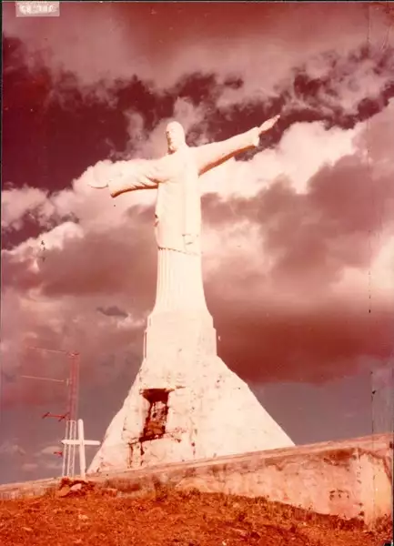 Foto 7: Monumento do Cristo Redentor : Ipueiras, CE