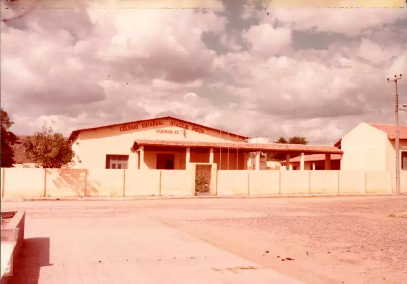 Foto 9: Colégio Estadual Otacílio Mota : Ipueiras, CE
