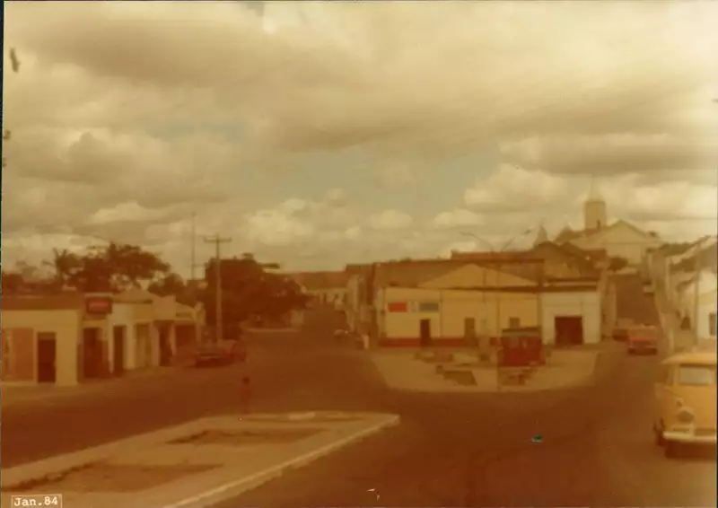 Foto 4: Vista parcial da cidade : Jucás, CE
