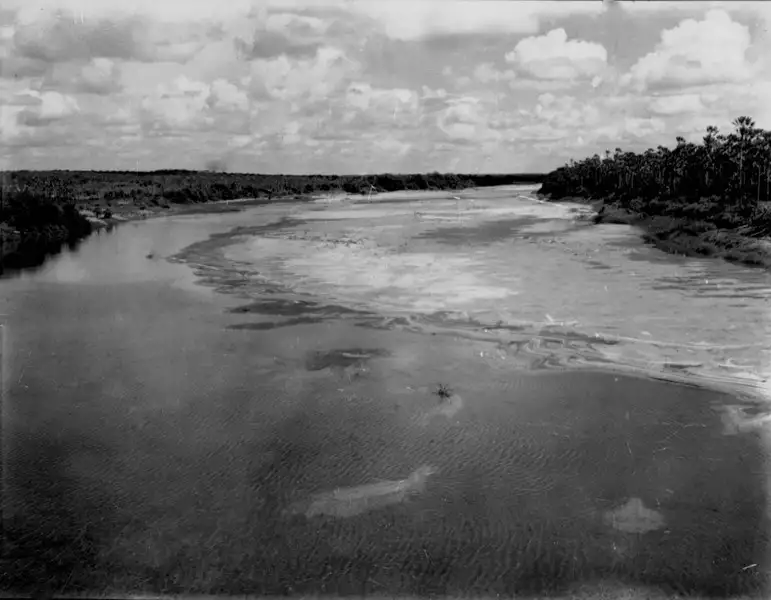 Foto 1: Rio Banabuiú em Limoeiro do Norte (CE)