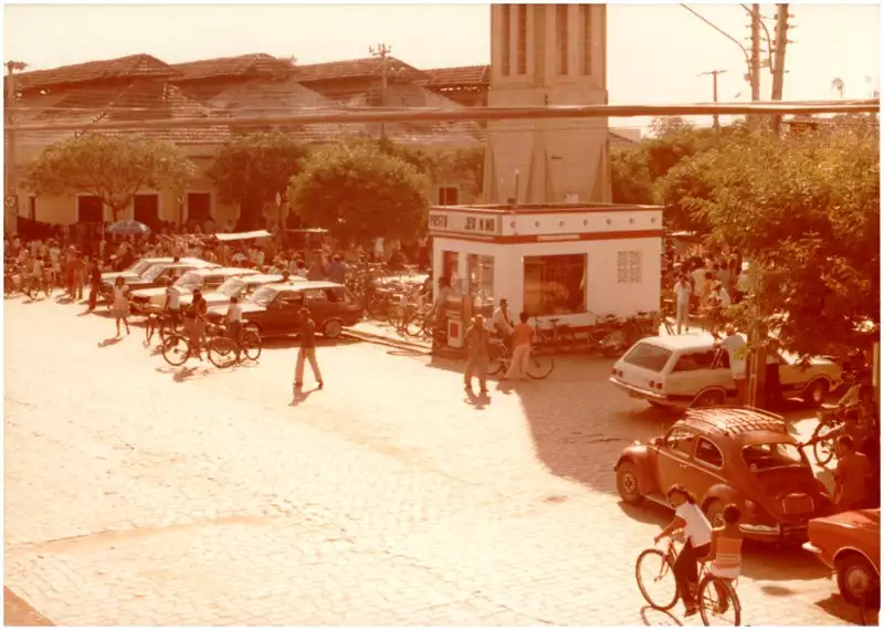 Foto 14: Vista parcial da cidade : mercado público : Limoeiro do Norte, CE