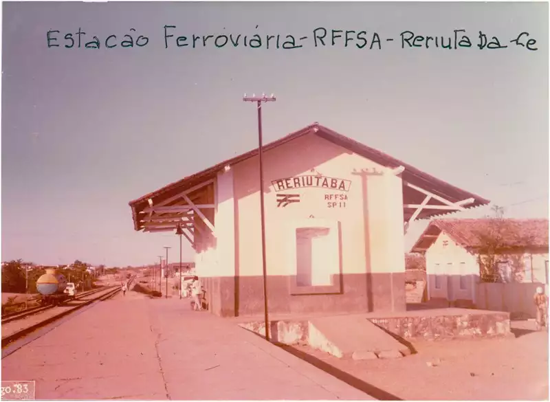 Foto 3: Estação da RFFSA : Reriutaba, CE