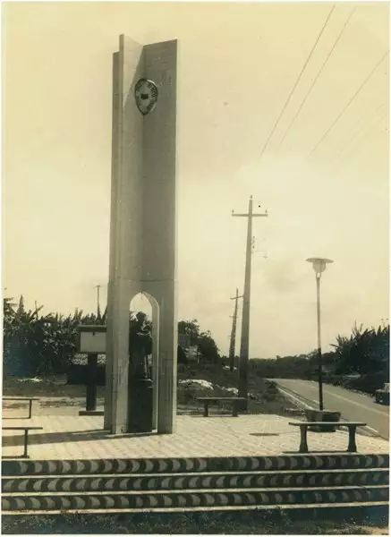 Foto 1: Obelisco ao São Benedito : São Benedito, CE
