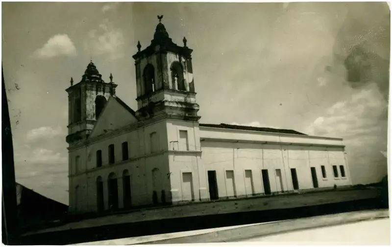 Foto 5: Igreja Matriz de Santo Anastácio : Tamboril, CE