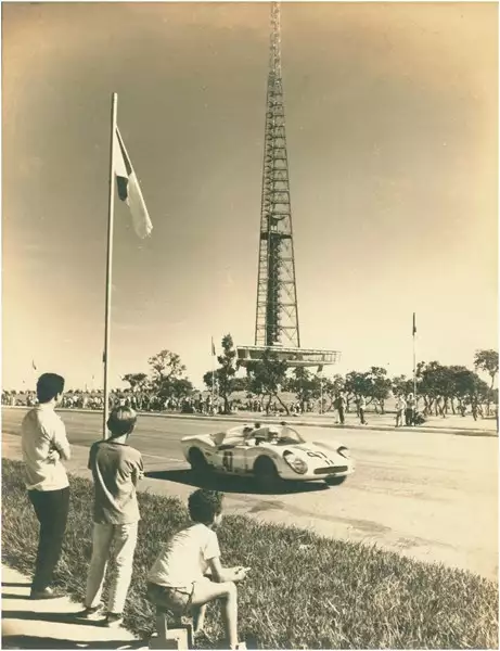 Foto 95: Torre de Televisão de Brasília : Brasília, DF