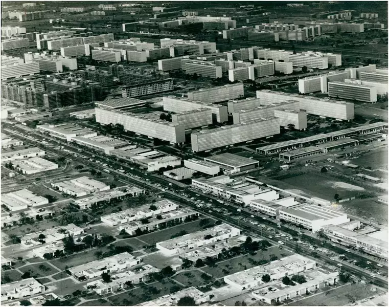 Foto 101: [Vista aérea da cidade] : Superquadra : Brasília, DF