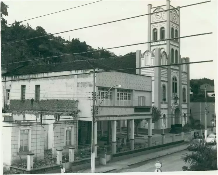 Foto 36: Casa paroquial : Igreja Matriz de São Sebastião : Afonso Cláudio, ES
