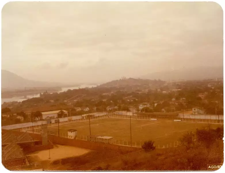 Foto 31: Estádio municipal : Baixo Guandu, ES