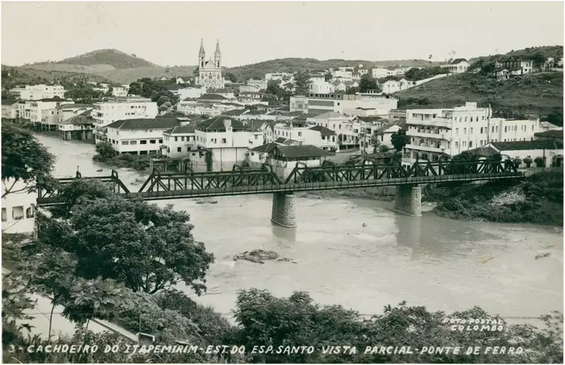 Foto 48: [Vista panorâmica da cidade] : Rio Itapemirim : Ponte de Ferro : Cachoeiro de Itapemirim, ES