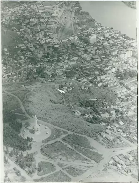 Foto 33: Vista aérea da cidade : Colatina, ES