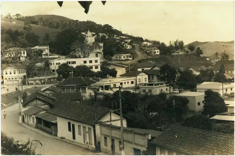 Foto 4: Vista panorâmica da cidade : Dores do Rio Preto, ES