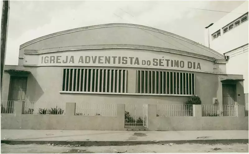 Foto 70: Igreja Adventista do Sétimo Dia : Linhares, ES