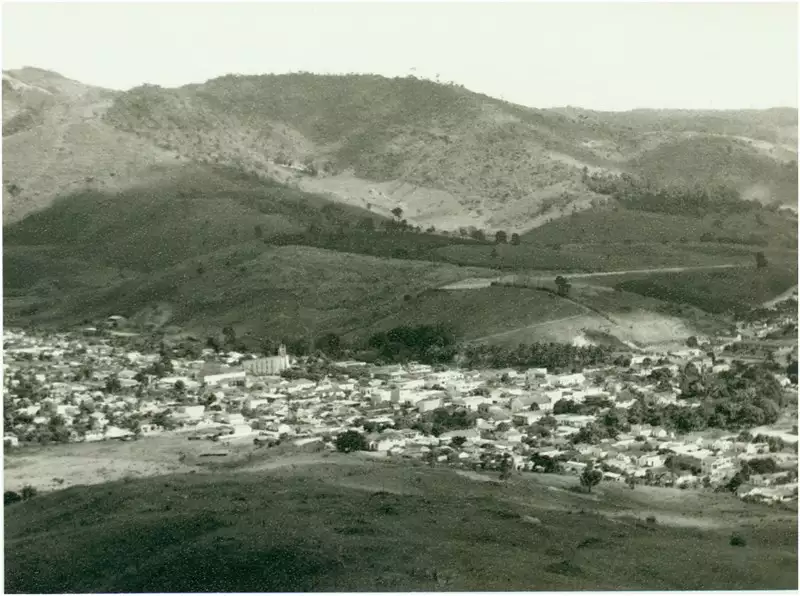 Foto 7: Vista panorâmica da cidade : Mantenópolis, ES