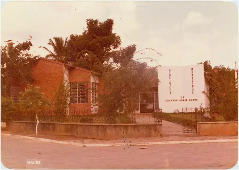 Foto 25: Biblioteca Municipal Dr. Eduardo Durão Cunha : Nova Venécia, ES