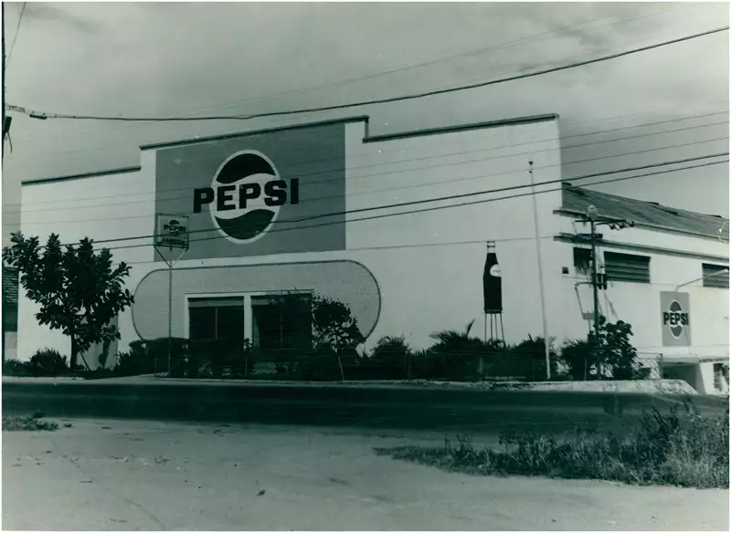 Foto 59: Fábrica da Pepsi : Vila Velha, ES