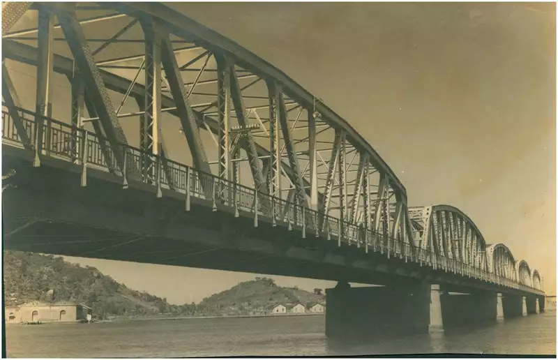 Foto 65: Ponte Florentino Avidos : Vitória, ES