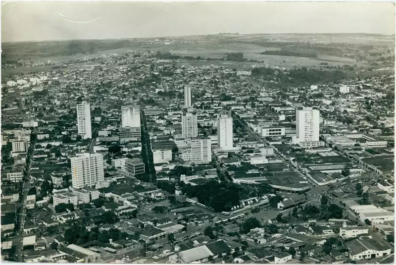 Foto 27: [Vista aérea da cidade] : Anápolis, GO