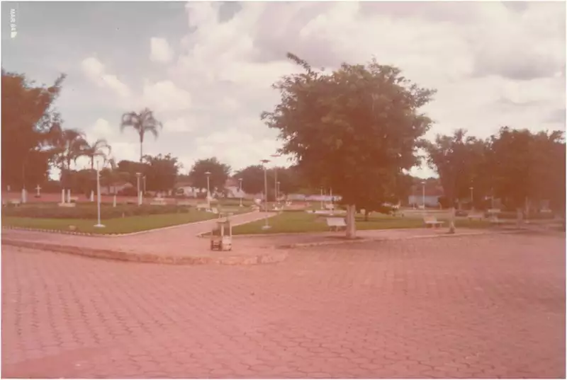 Foto 3: Praça Pio XII : Campestre de Goiás, GO