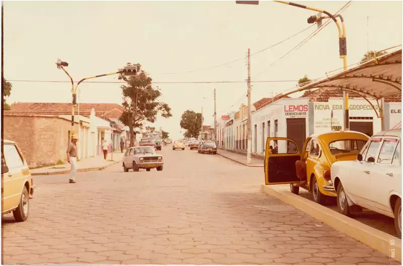 Foto 37: Rua Goiás : Cristalina, GO
