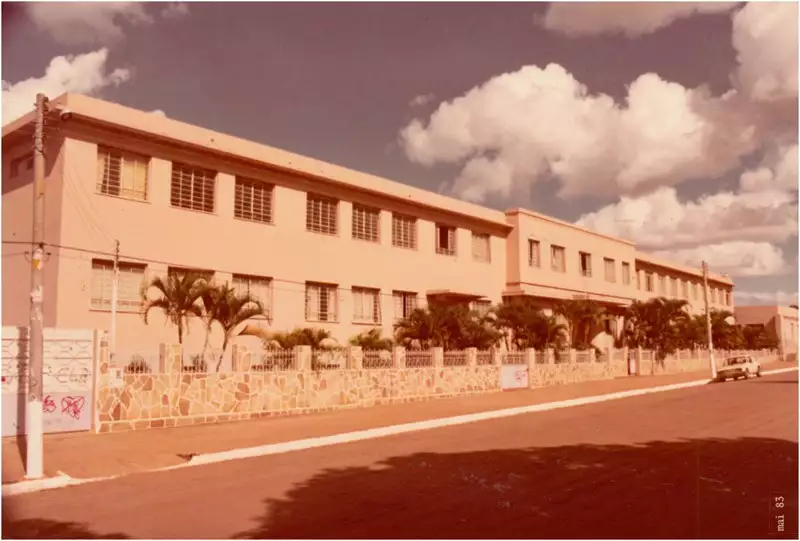 Foto 10: Colégio São José : Formosa (GO)