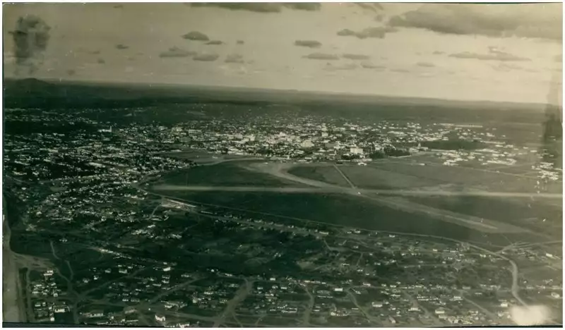 Foto 8: Vista aérea da cidade : Goiânia, GO