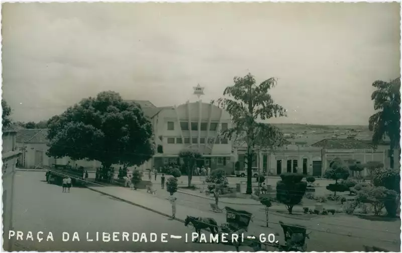 Foto 21: Praça da Liberdade : Ipameri, GO