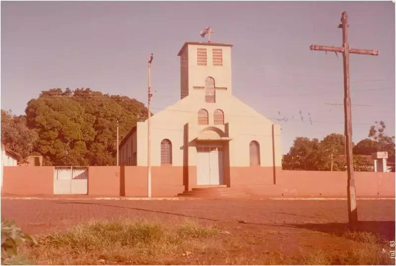Foto 2: Igreja Matriz de Nossa Senhora da Abadia : Joviânia, GO