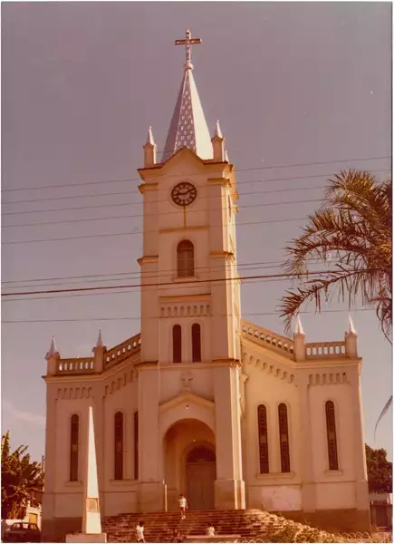 Foto 5: Igreja Matriz do Divino Espírito Santo : Mineiros, GO