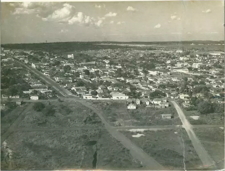 Foto 31: Vista aérea da cidade : Avenida Presidente Vargas : Rio Verde, GO