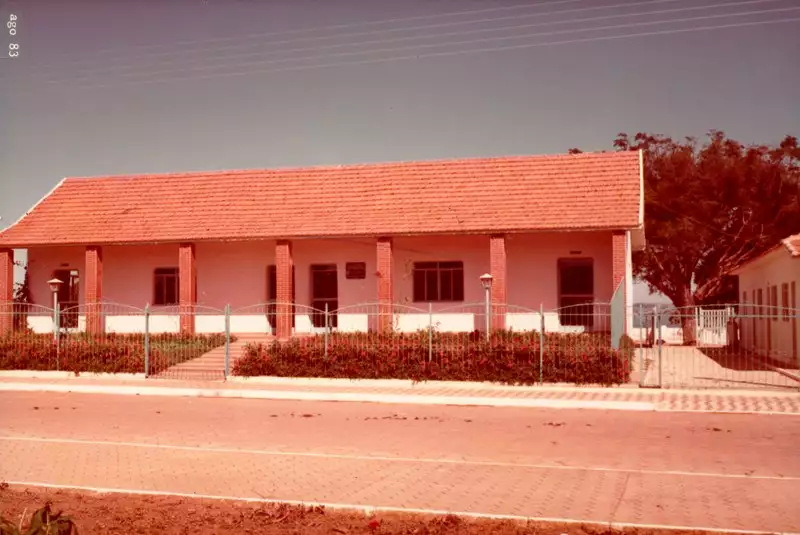 Foto 4: Unidade sanitária e posto de saúde em Três Ranchos (GO)