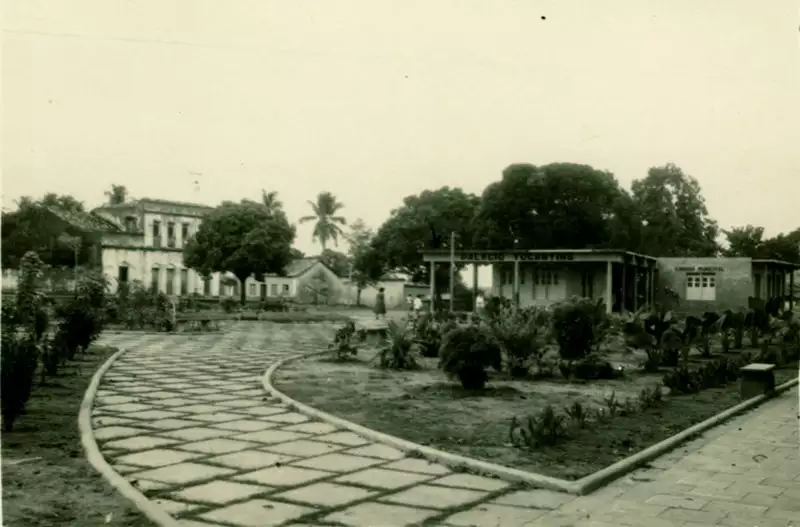 Foto 41: Praça Alípio Carvalho : Palácio Tocantins : Câmara Municipal : Carolina, MA