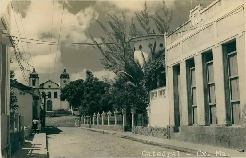 Foto 29: Rua 1° de Agosto : Igreja de Nossa Senhora dos Remédios : Caxias, MA