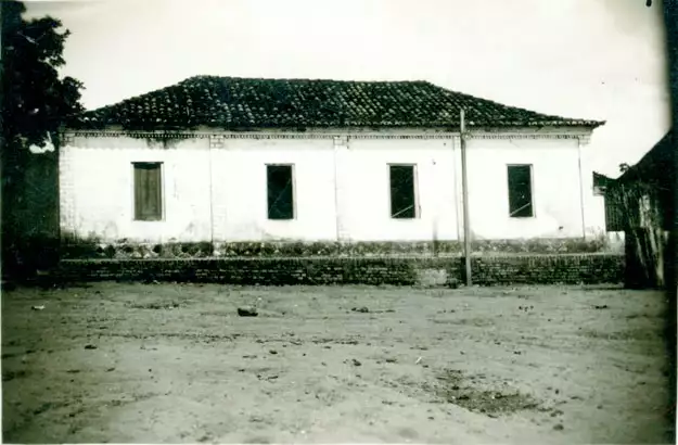 Foto 1: Casarão antigo : Paraibano, MA