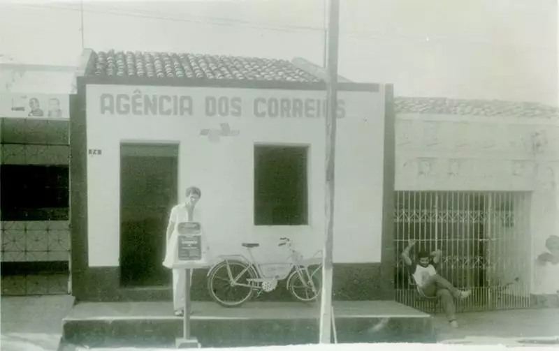 Foto 11: Agência dos correios e telégrafos : Paraibano, MA