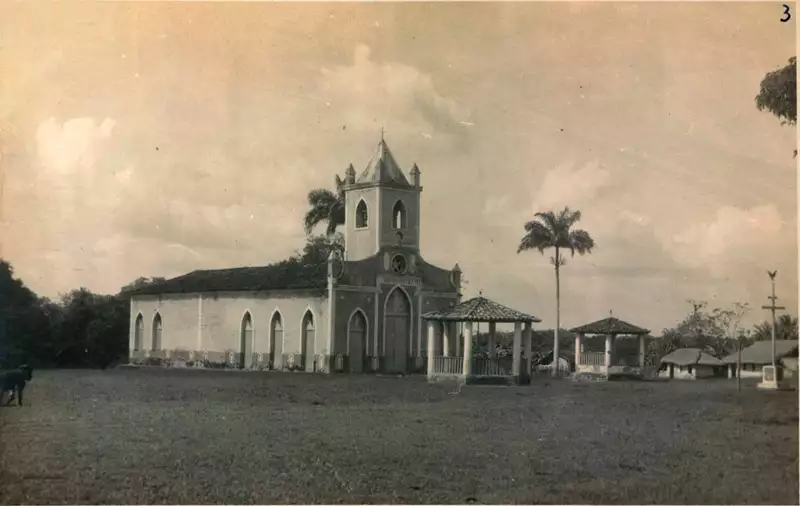 Foto 3: Igreja Matriz de São Sebastião : Peri Mirim, MA