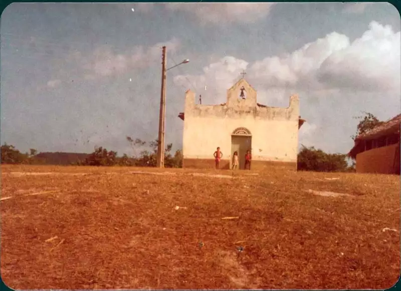 Foto 16: Igreja São João : Peri Mirim, MA