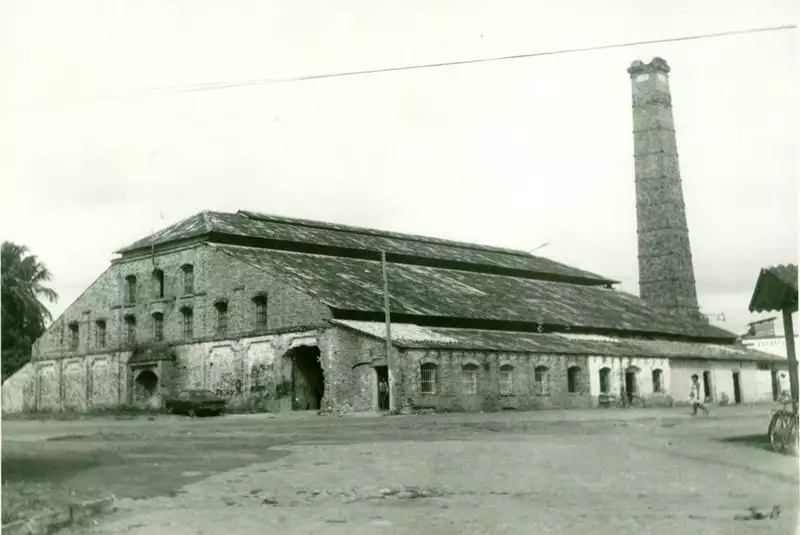 Foto 5: Antiga usina de açúcar : Pindaré-Mirim, MA