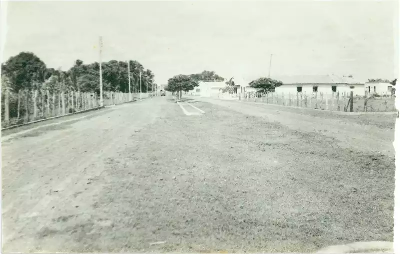 Foto 6: Avenida Heitor Pedrosa : Santa Quitéria do Maranhão, MA
