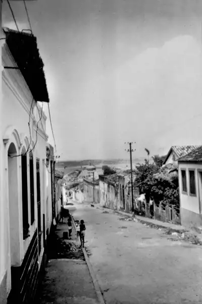 Foto 150: Uma rua de São Luís (MA)
