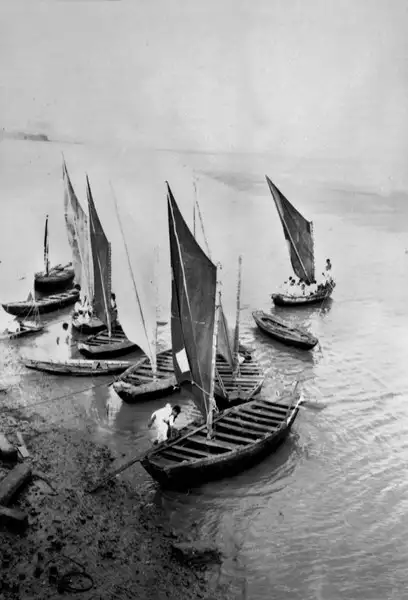 Foto 196: Embarcações no porto de São Luís (MA)
