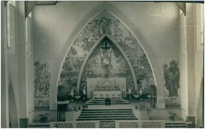 Foto 7: Altar-mor do Santuário de Santo Antônio : Divinópolis, MG