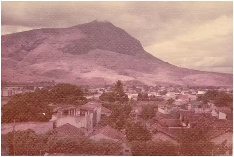 Foto 31: Vista panorâmica da cidade : Pico do Ibituruna : Governador Valadares, MG