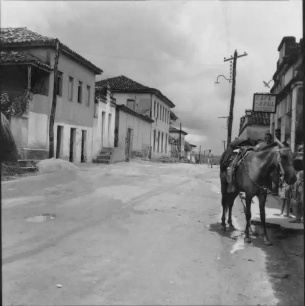 Foto 1: Vista de uma rua da cidade de Igaratinga (MG)
