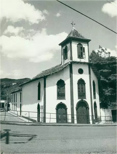 Foto 21: Igreja de Nossa Senhora do Rosário : Itabira (MG)
