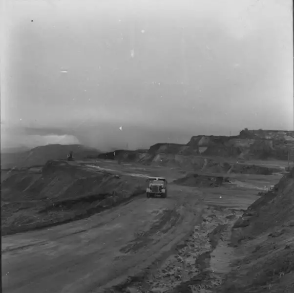 Foto 60: Exploração do minério - Usina Cauê - M. Itabira (MG)