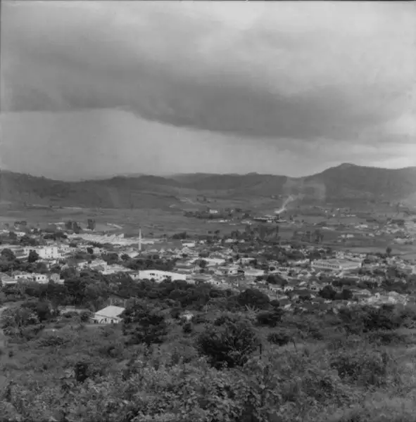 Foto 4: Vista geral da cidade de Itaúna (MG)
