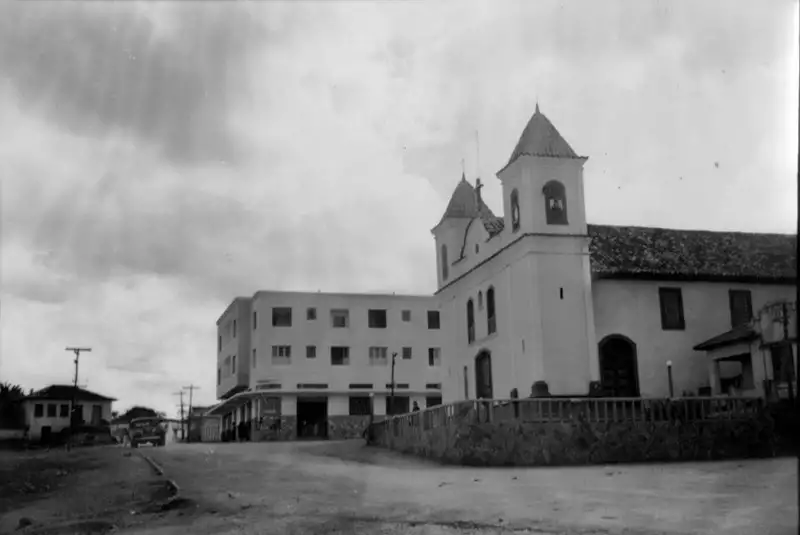 Foto 9: Igreja Matriz de N.Srª dos Remédios em Lagoa Santa (MG)