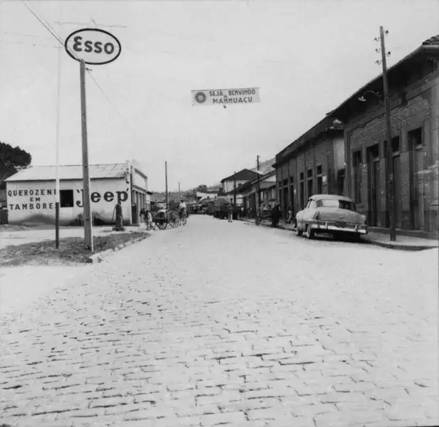 Foto 4: Rua Amaral Franco em Manhuaçu (MG)
