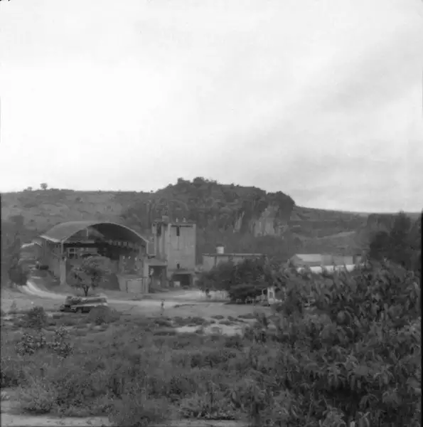 Foto 16: Vista da fábrica de cimento Campeão (MG)