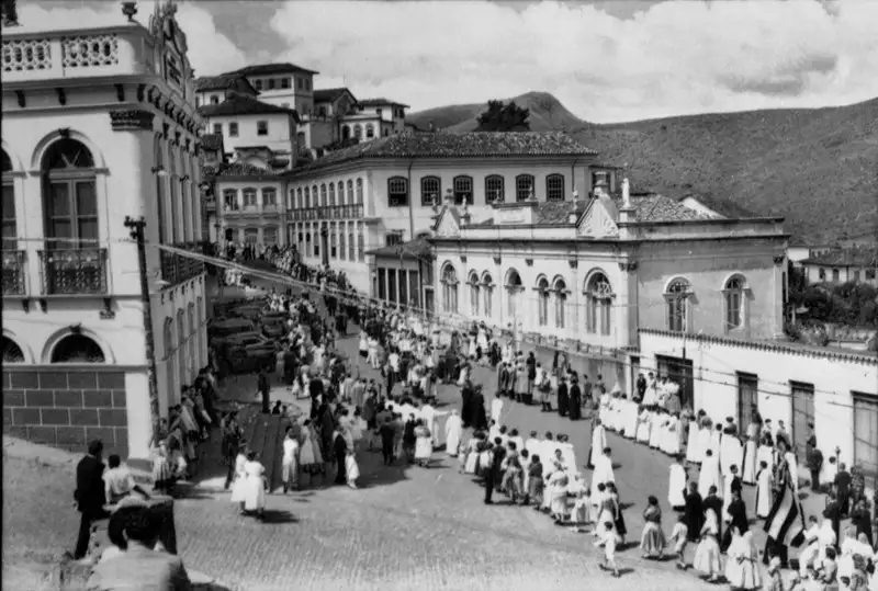 Foto 44: Procissão de Páscoa : Município de Ouro Preto